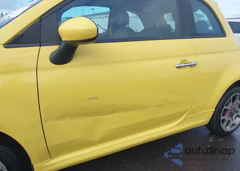 2013 Fiat 500 Sport z USA, uszkodzony, nr VIN 3C3CFFBR7DT607343